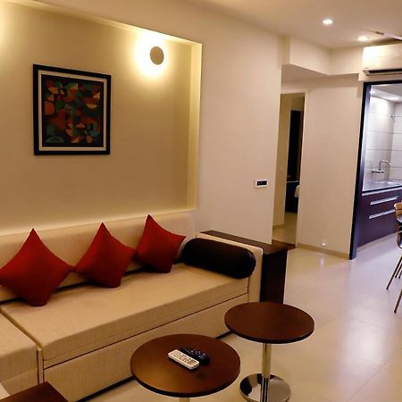 Quality Inn Patria Suites, Rajkot Eksteriør bilde