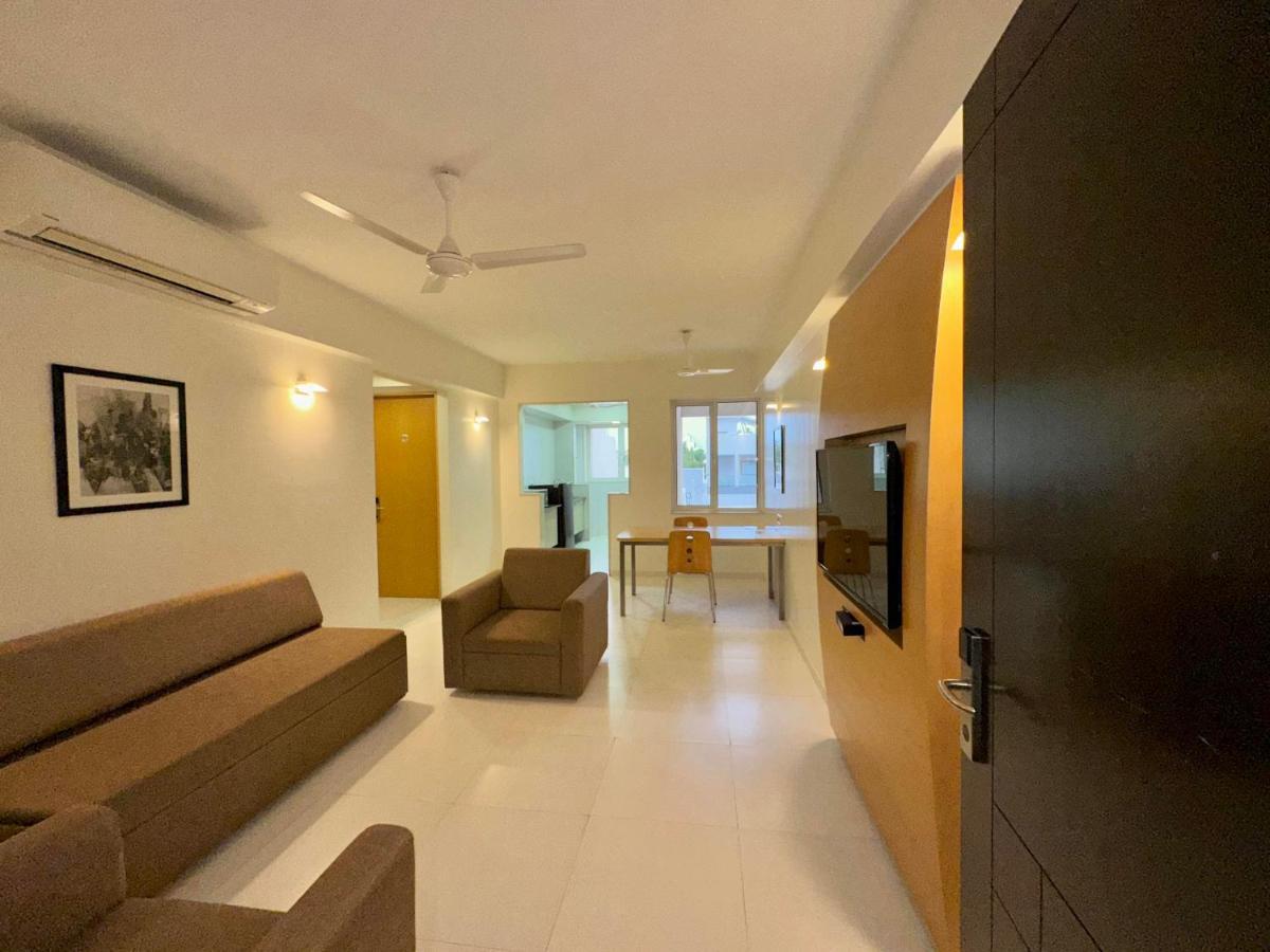 Quality Inn Patria Suites, Rajkot Eksteriør bilde