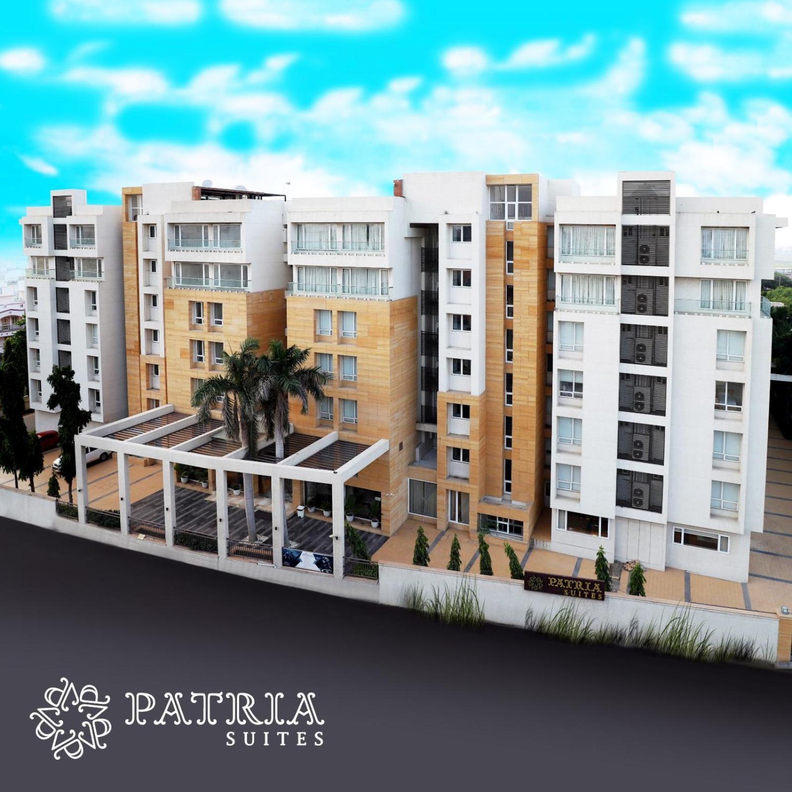 Quality Inn Patria Suites, Rajkot Eksteriør bilde