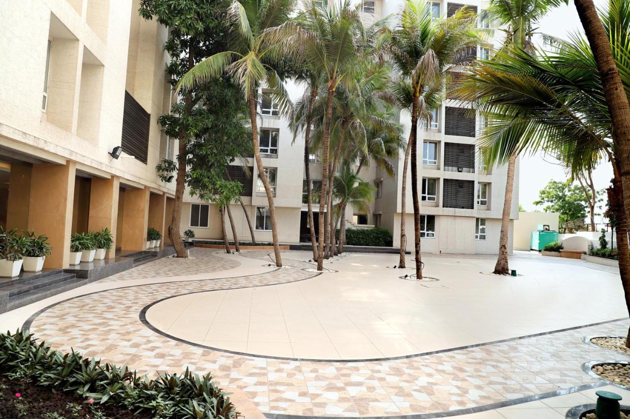 Quality Inn Patria Suites, Rajkot Eksteriør bilde