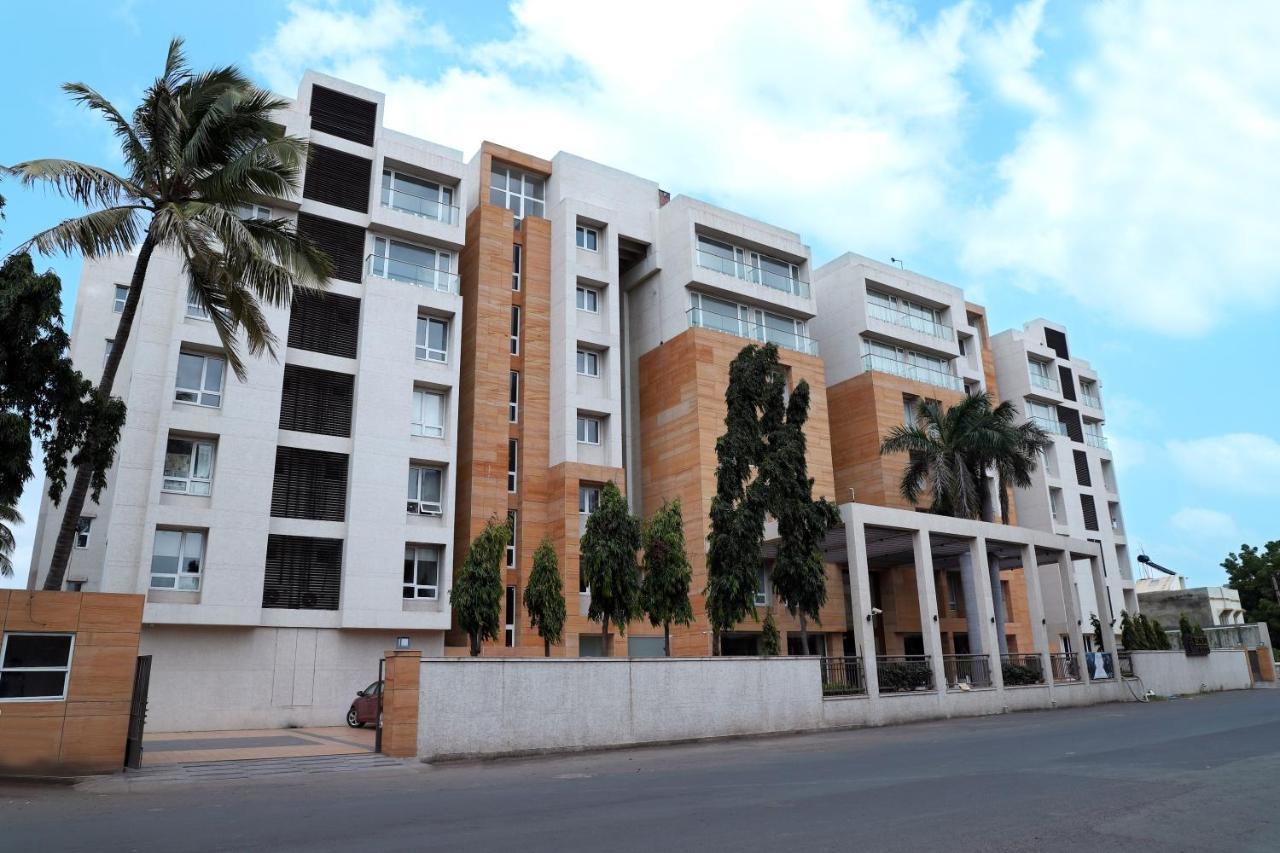 Quality Inn Patria Suites, Rajkot Eksteriør bilde