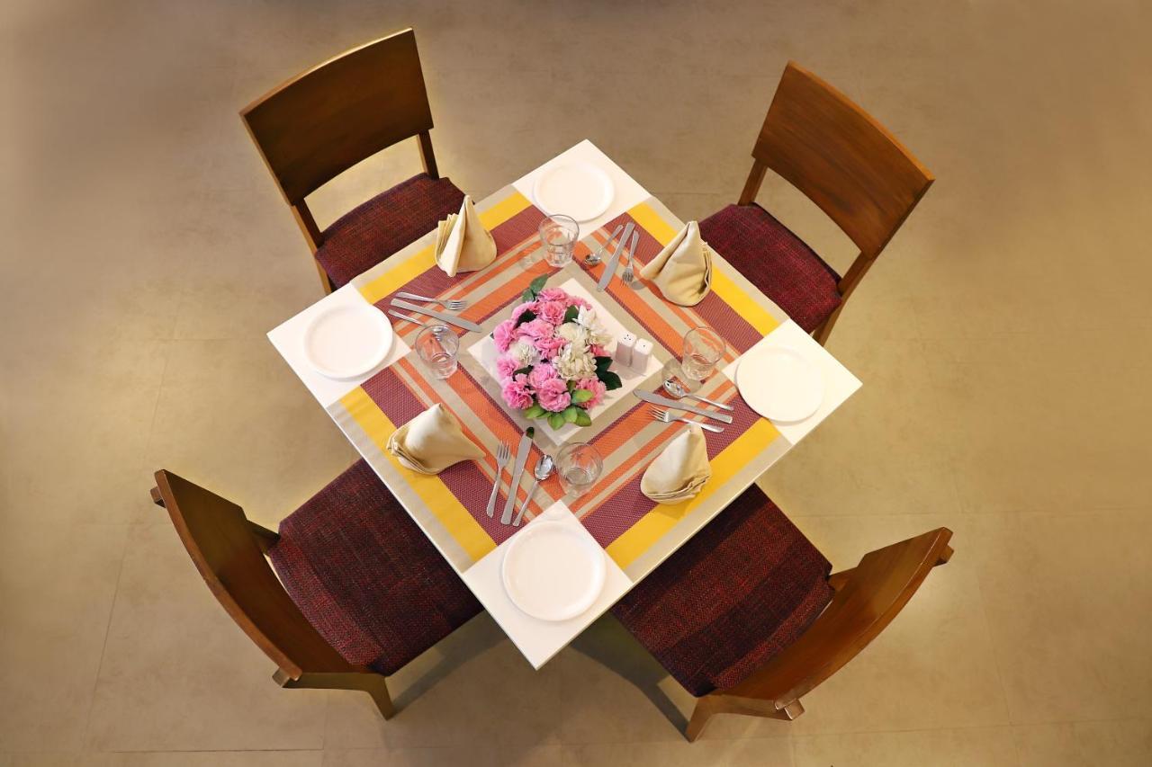 Quality Inn Patria Suites, Rajkot Eksteriør bilde