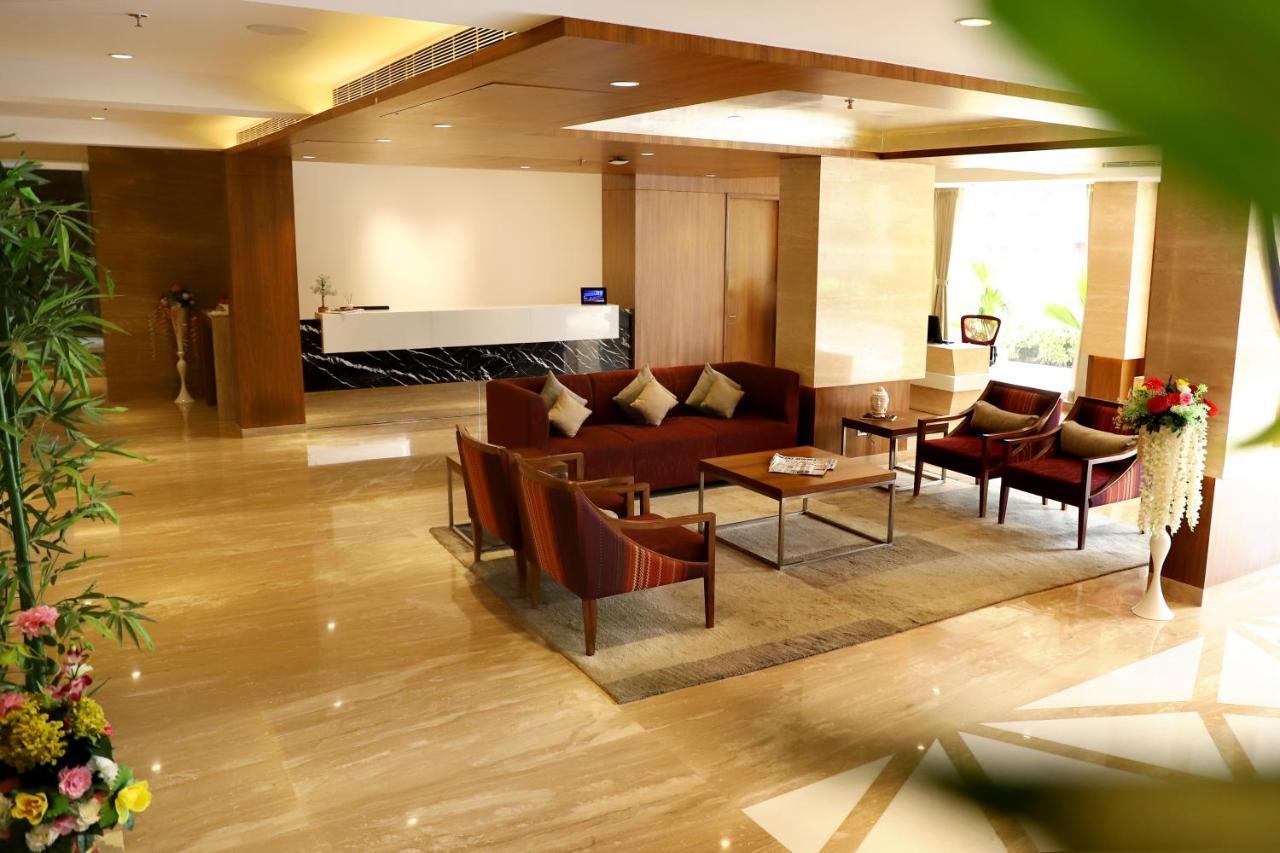 Quality Inn Patria Suites, Rajkot Eksteriør bilde