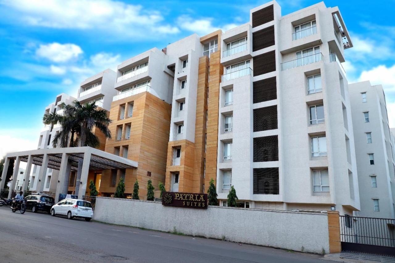 Quality Inn Patria Suites, Rajkot Eksteriør bilde