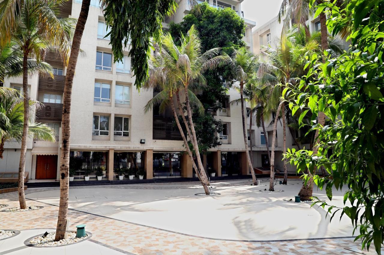Quality Inn Patria Suites, Rajkot Eksteriør bilde